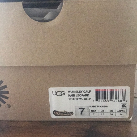 UGG Women's Leopard Slippers - NWT - Picture 4 of 5